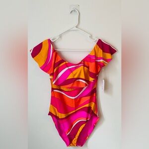 🆕 TRINA TURK Vivid Vista Off Shoulder One Piece Swimsuit 🩱🍉☀️